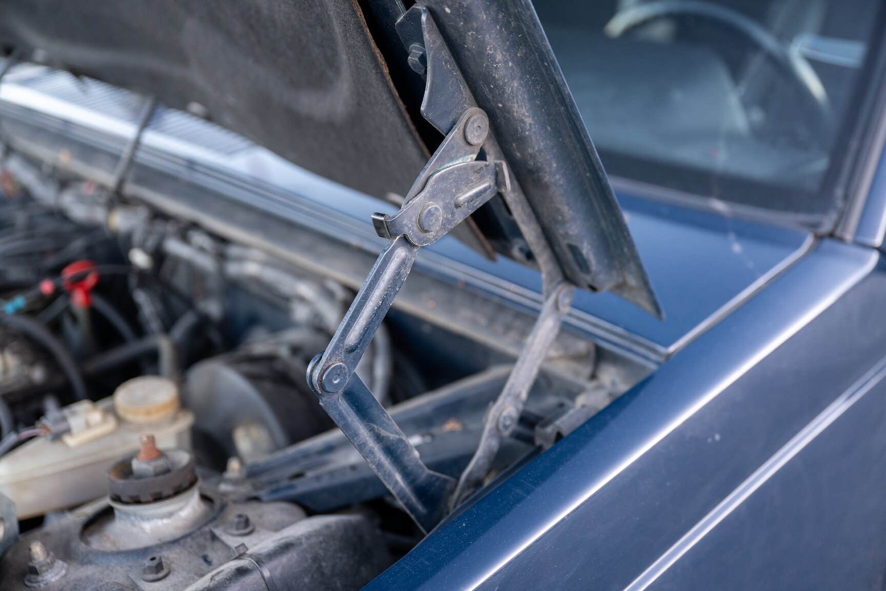 Image of 1998 Volvo 940 Turbo mechanics