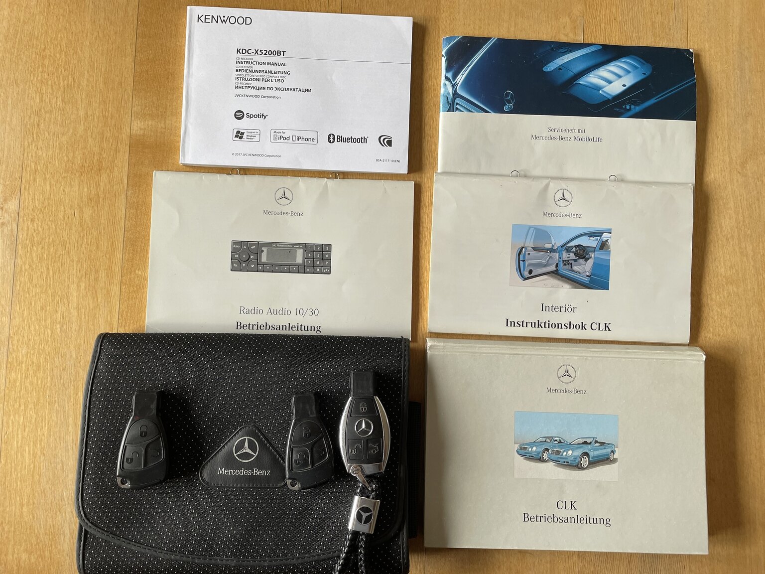 Dokumentation för 2001 Mercedes-Benz CLK 230 Kompressor