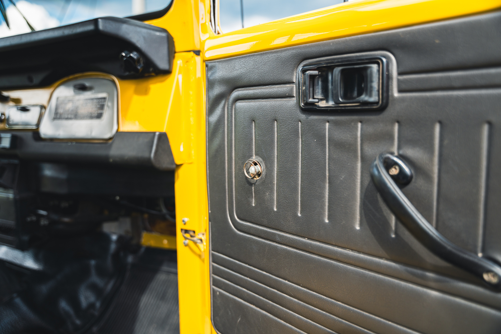 Interior image of 1976 Toyota Land Cruiser BJ40