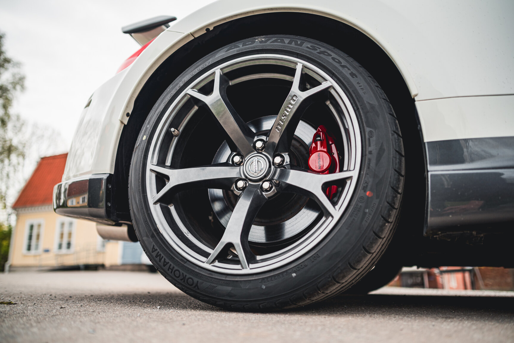 Exterior image of 2014 Nissan 370Z Nismo