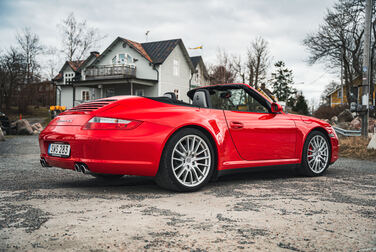 Exteriörbild på 2007 Porsche Carrera 4S Cabriolet