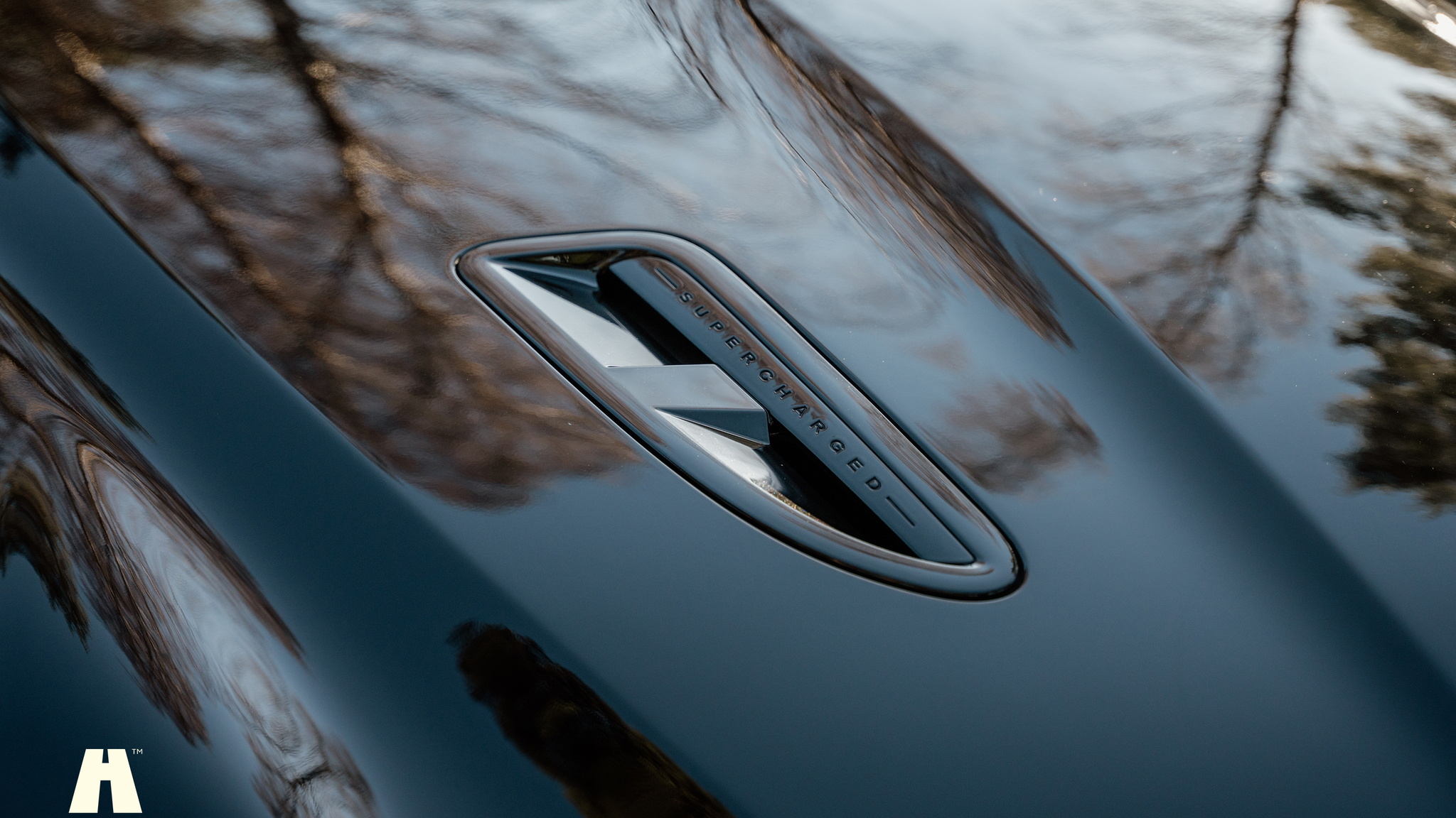 Exterior image of 2010 Jaguar XFR (46)