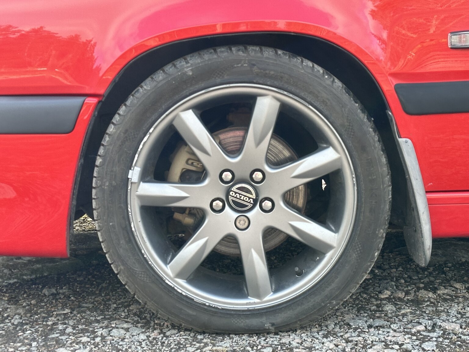 Exteriörbild på 1997 Volvo 850 R