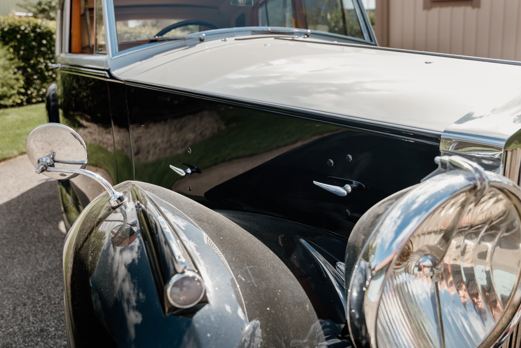Exteriörbild på 1949 Rolls Royce Silver Wraith