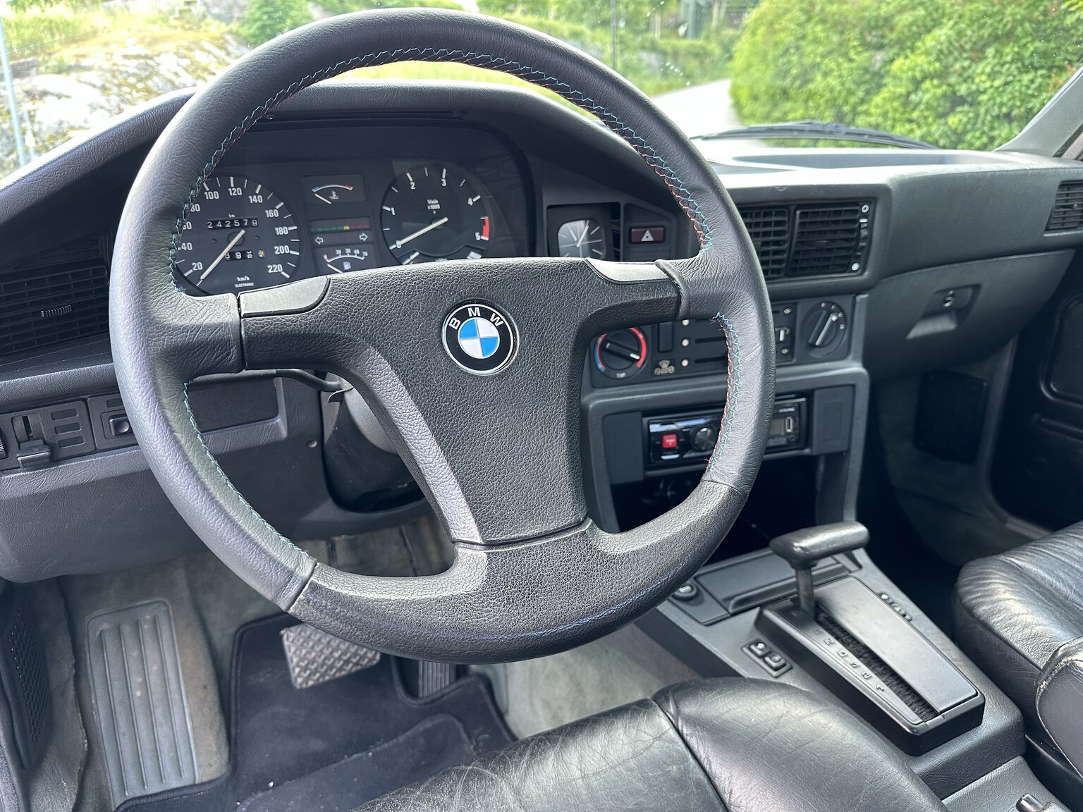 Interiörbild 1985 BMW 525E