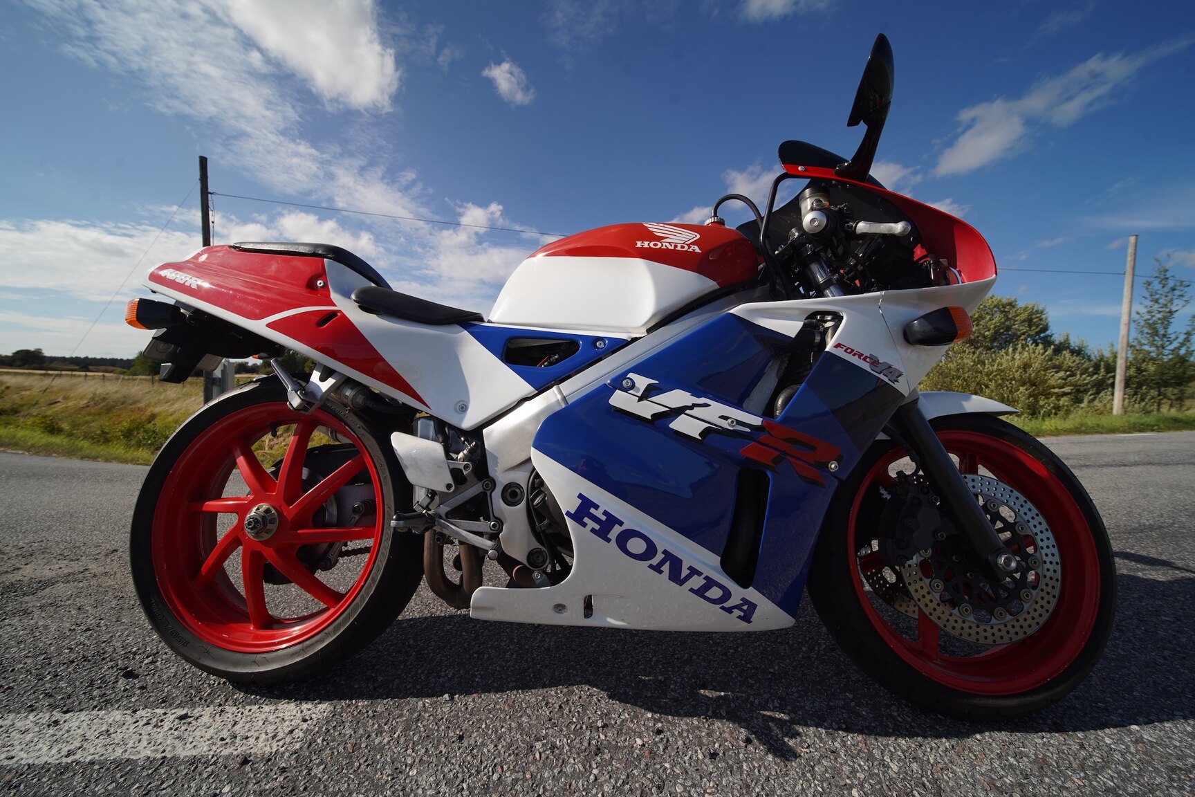 Exterior image of 1992 Honda VFR400R NC30