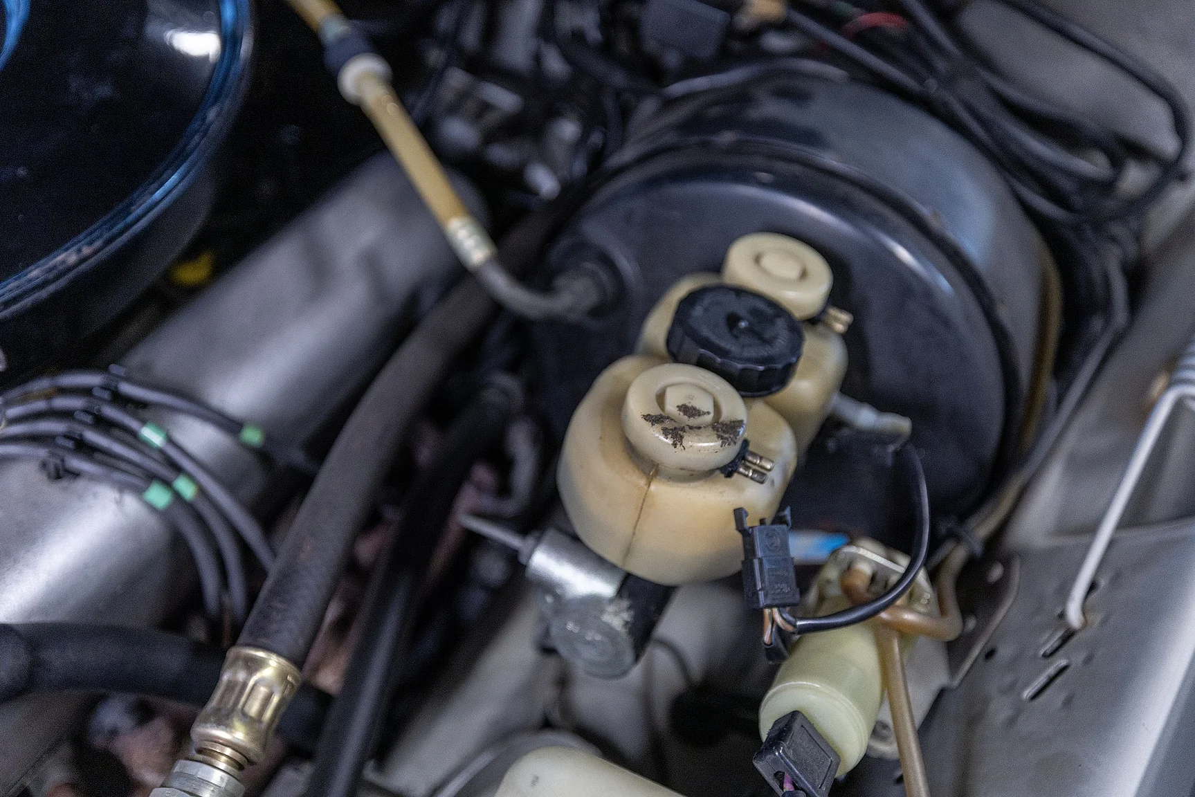 Image of 1970 Mercedes-Benz  280 SE 3.5 Coupé mechanics (13)