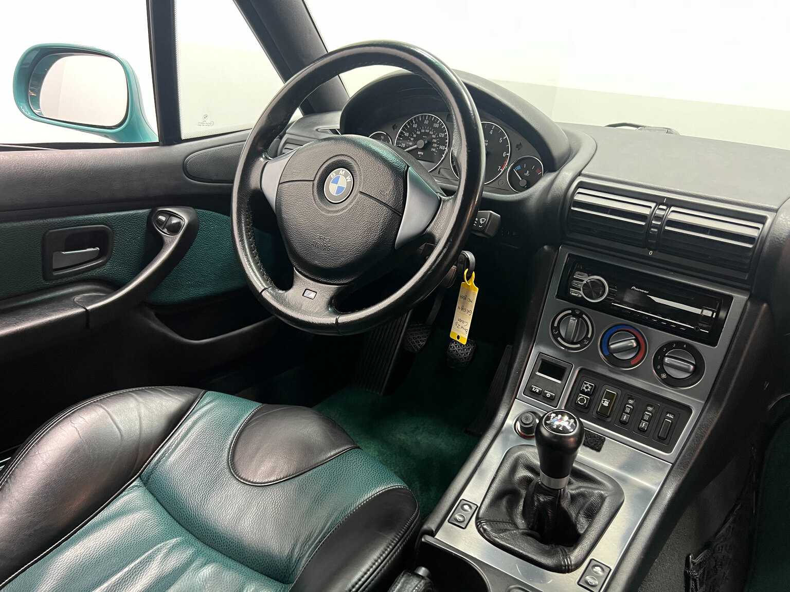 Innenraumfoto von 2000 BMW Z3 Coupé 3.0
