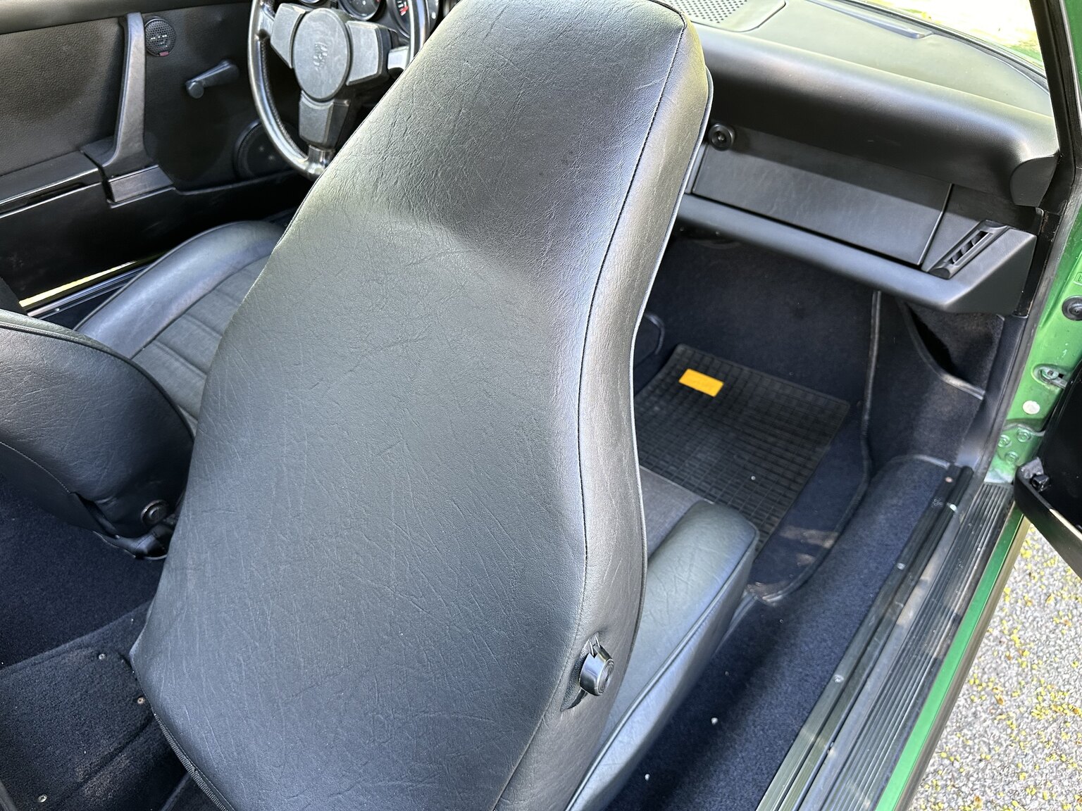 Innenraumfoto von 1975 Porsche 911