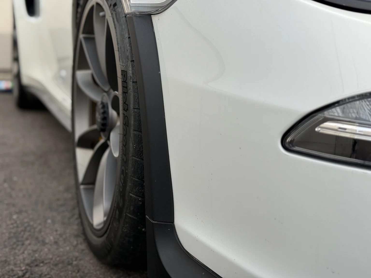 Exteriörbild på 2016 Porsche 911 GT3 RS (41)