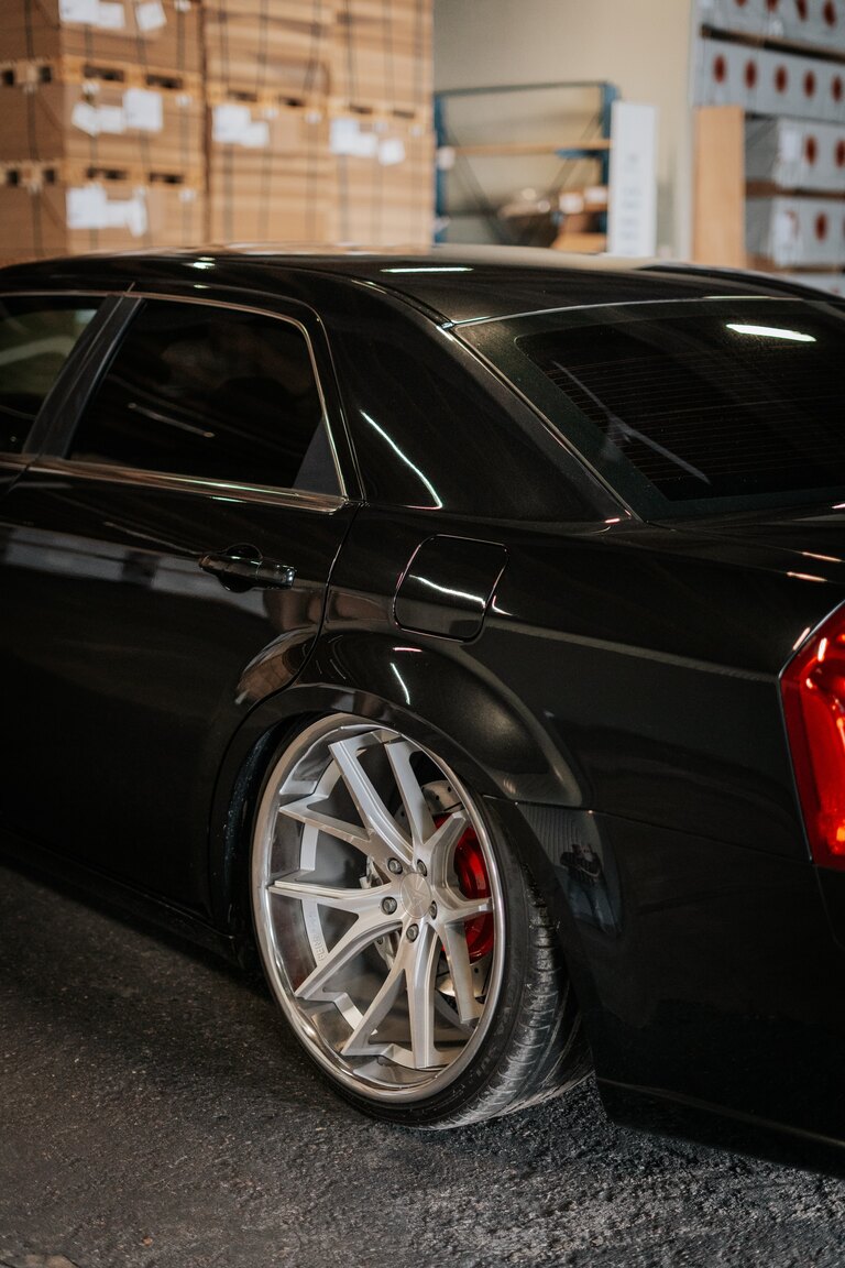 Exteriörbild på 2006 Chrysler 300C SRT-8 (21)