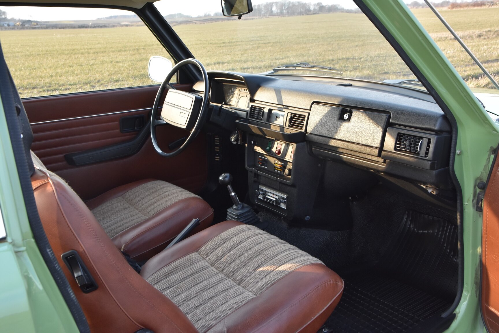 Interiörbild 1975 Volvo 242