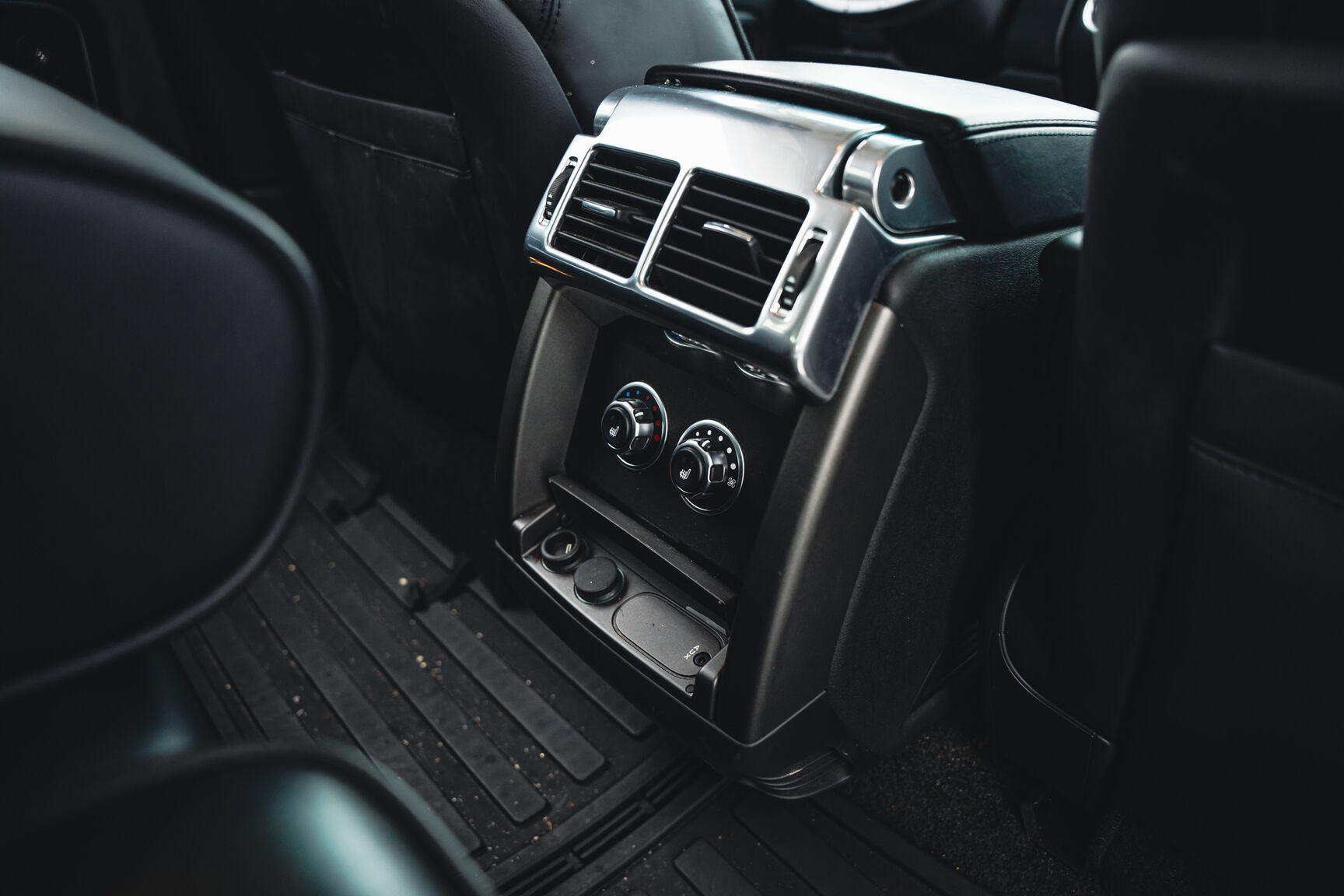 Innenraumfoto von 2012 Range Rover TDV8 Vouge