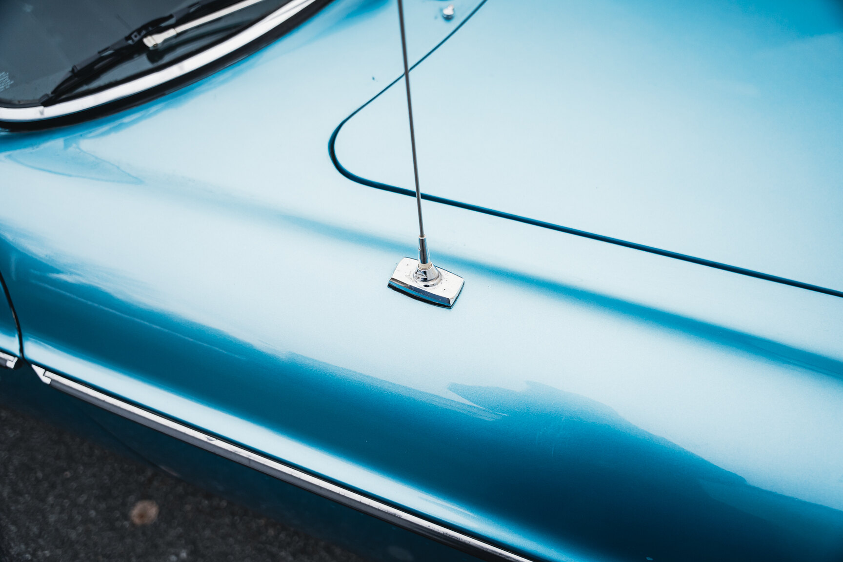 Exterior image of 1972 Volvo 1800 ES