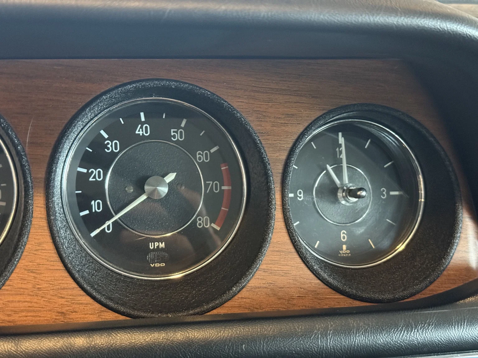 Innenraumfoto von 1972 BMW E9 3.0 CSI (11)