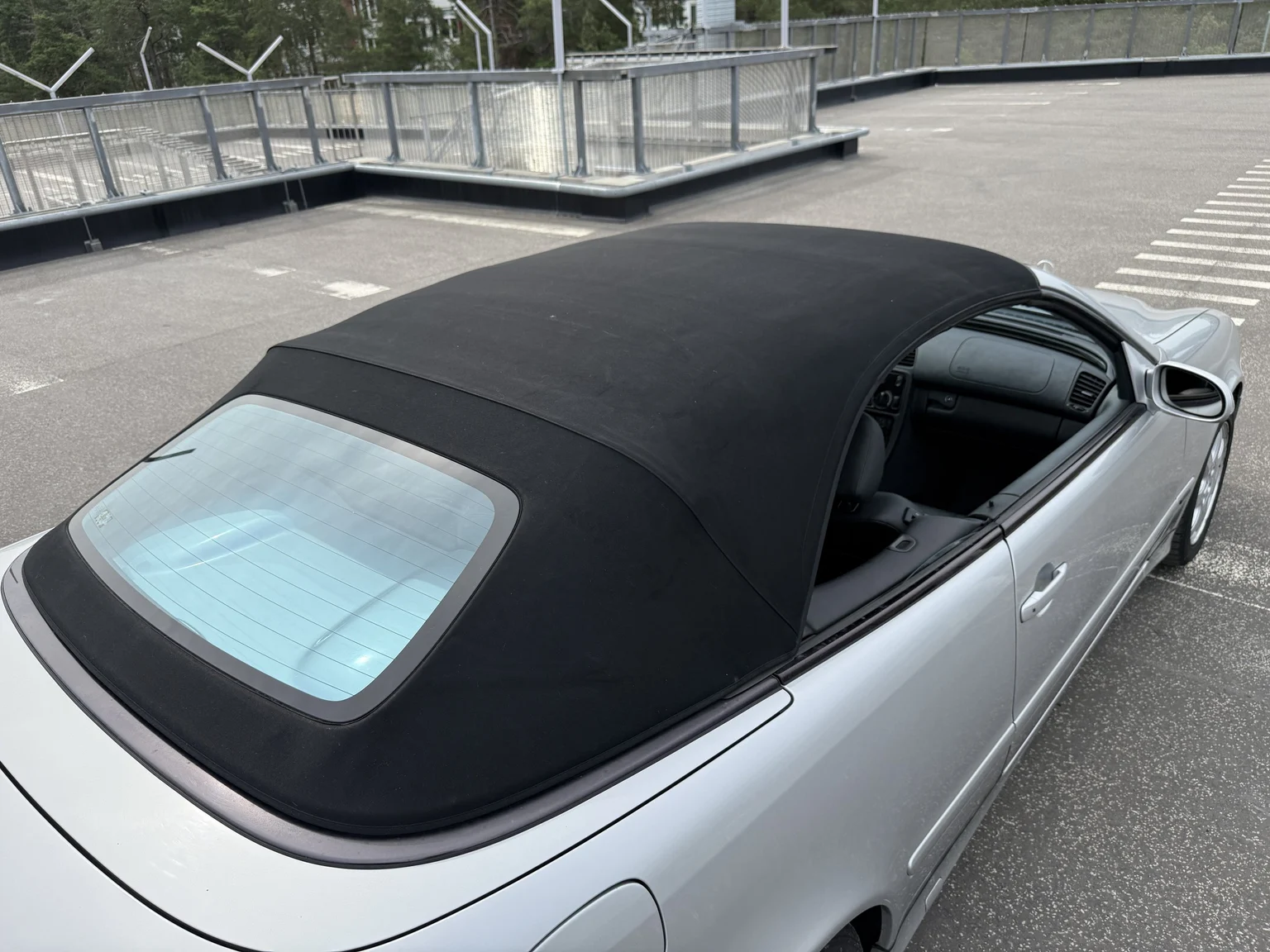 Aussenfoto 2001 MERCEDES-BENZ CLK 230 Kompressor Cabriolet (62)