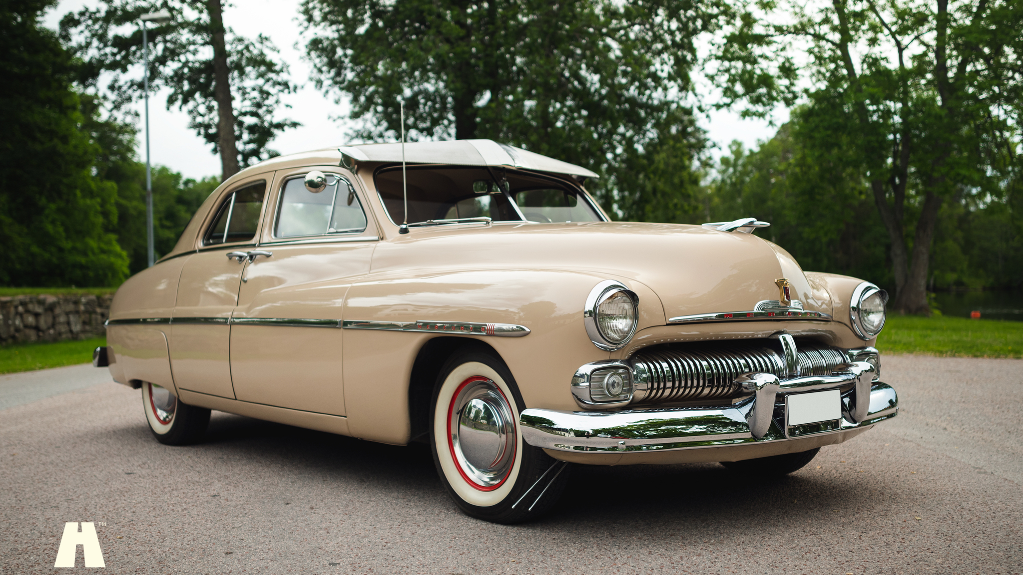 Exterior image of 1950 Mercury Eight Sport Sedan