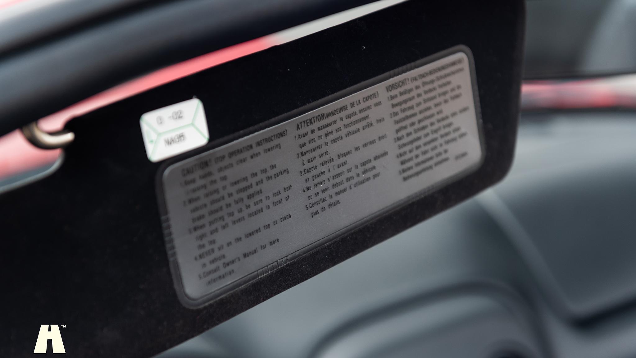 Innenraumfoto von 1997 Mazda MX-5 (38)