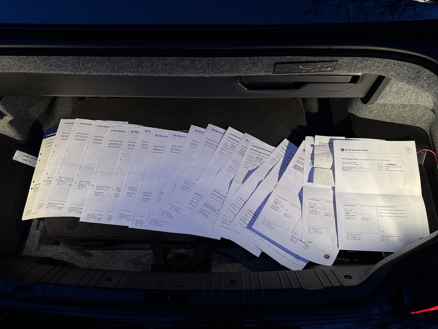 Dokumentation för 2001 BMW 325IA CAB