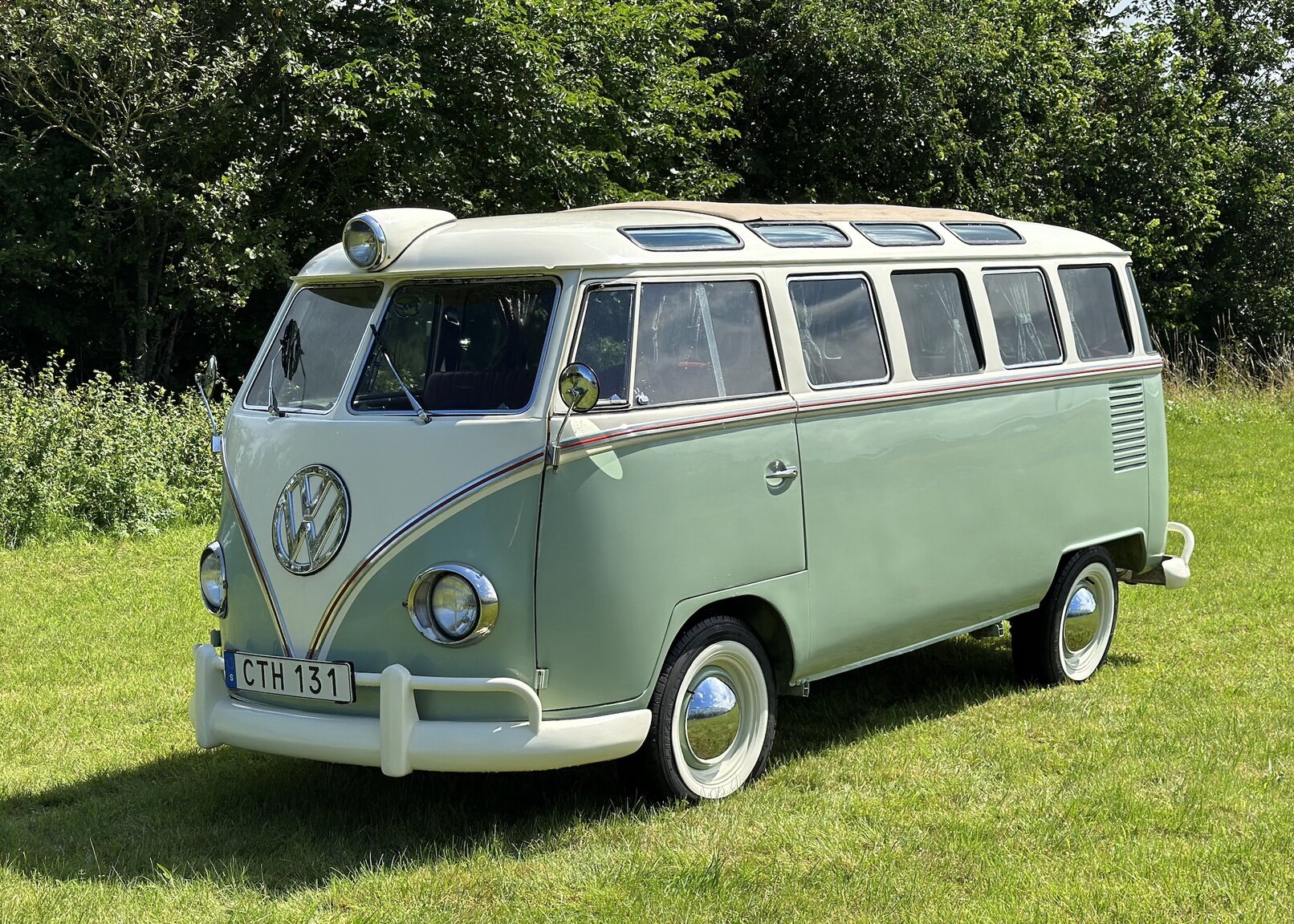 Interior image of 1969 Volkswagen T1