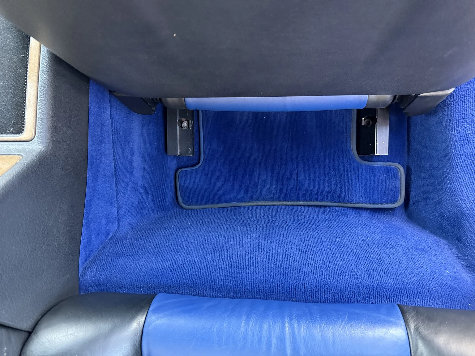 Interiörbild 1992 BMW 850iA - No Reserve (31)