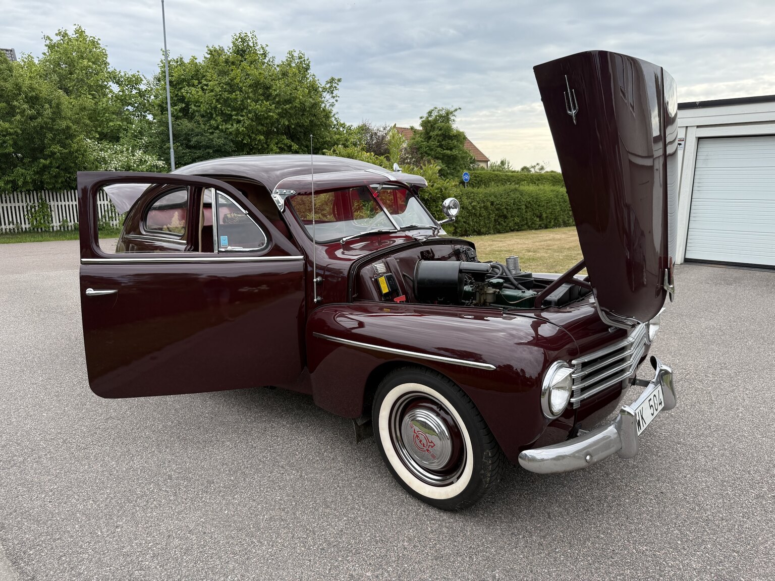 Exterior image of 1953 Volvo PV 444 ES