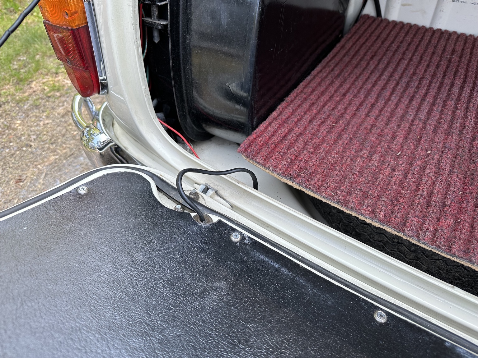 Interior image of 1966 BMC Cooper (38)