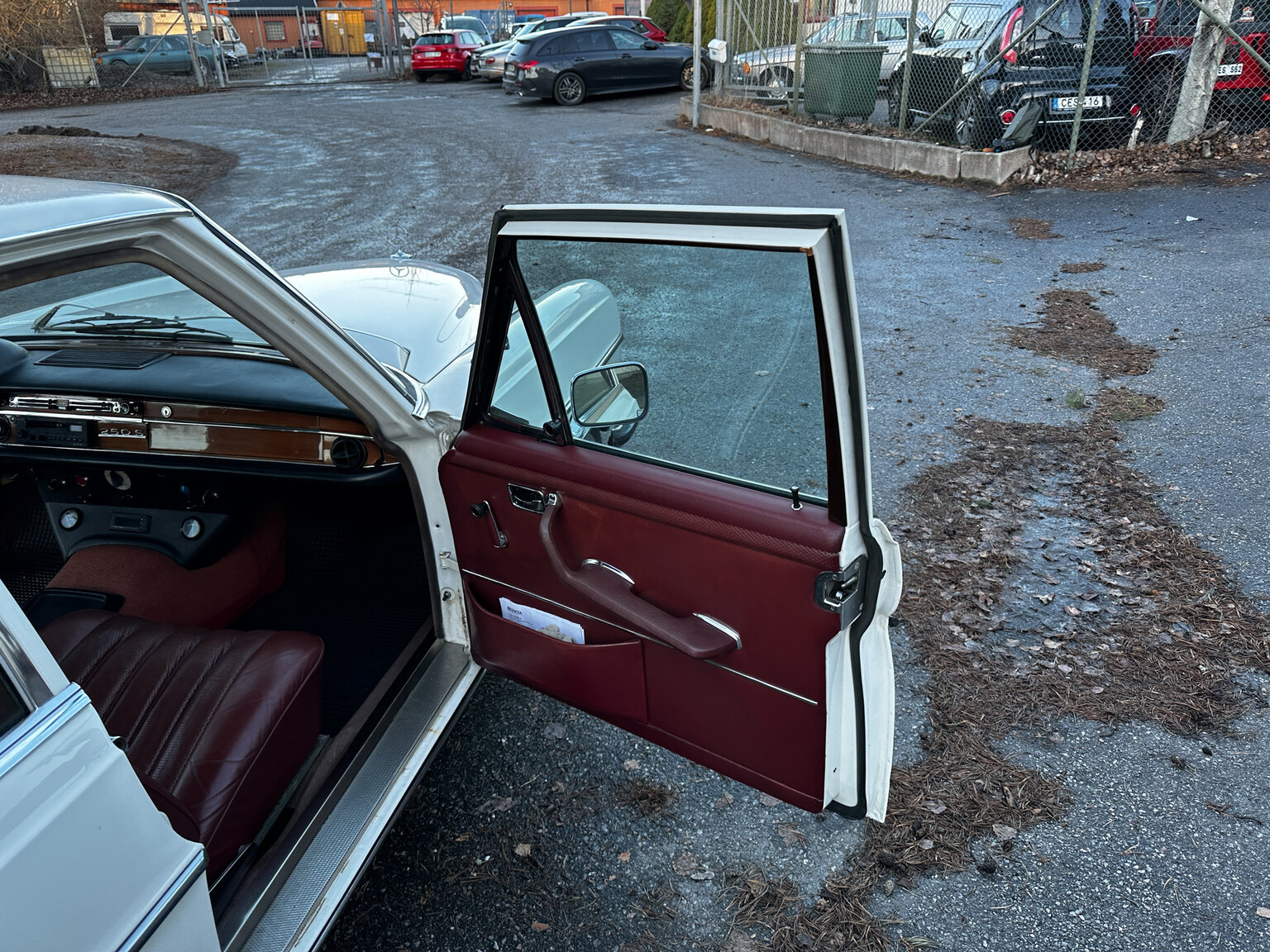 Innenraumfoto von 1967 Mercedes-Benz 250 S