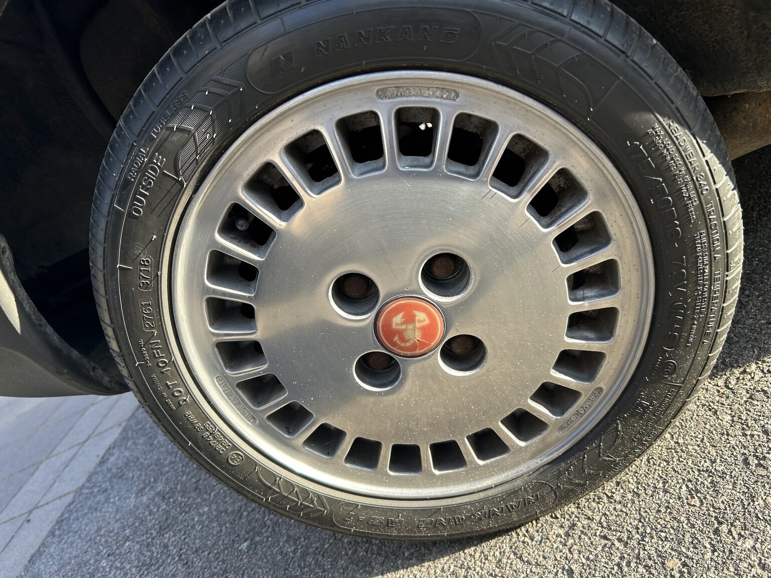 Exterior image of 1987 Fiat UNO Turbo I.E (32)