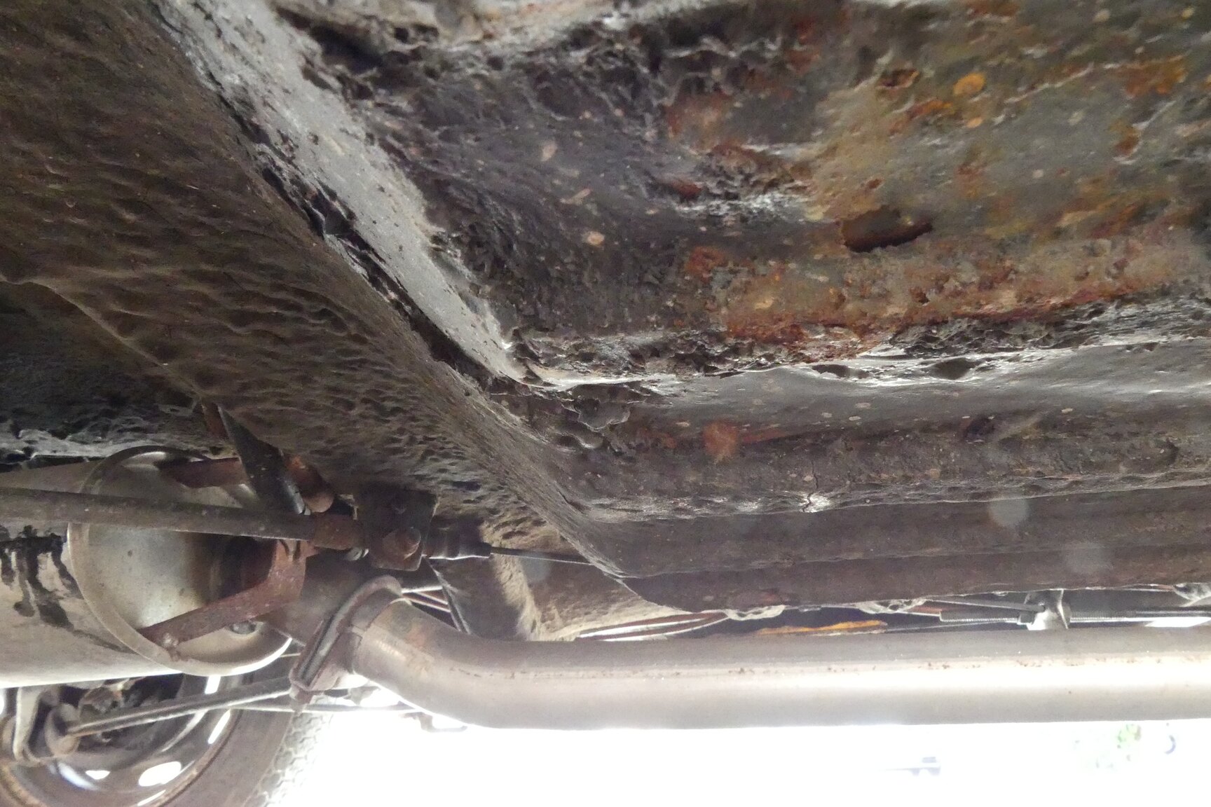 Image of 1965 Volvo Amazon mechanics