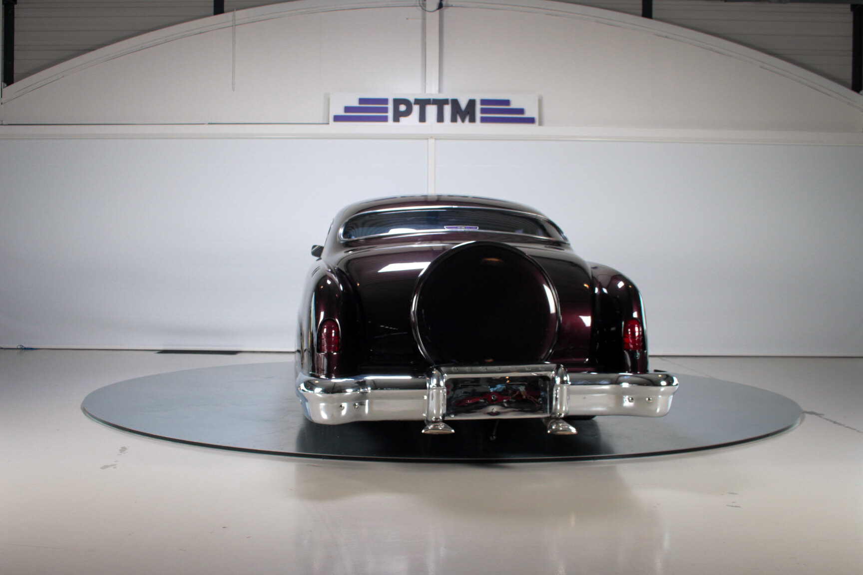 Exterior image of 1951 Lincoln Cosmopolitan 