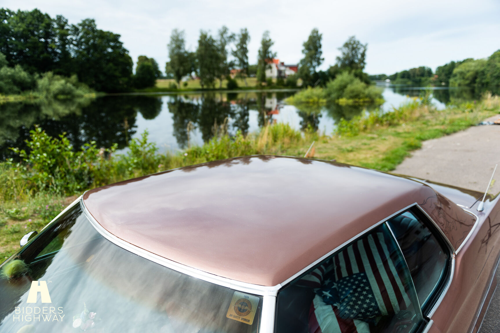 Exteriörbild på 1973 Buick Electra Custom 2D HT Coupe