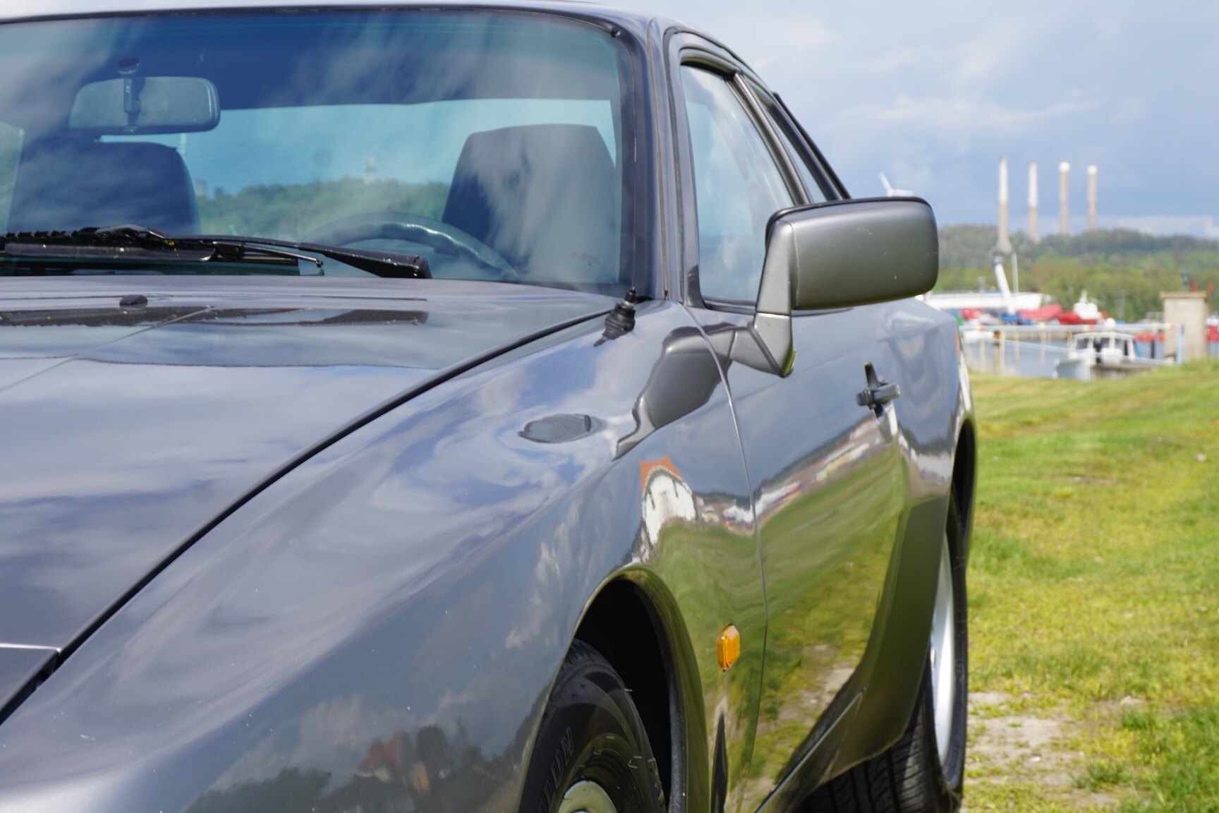 Exterior image of 1985 Porsche 944 "NO RESERVE AUCTION"