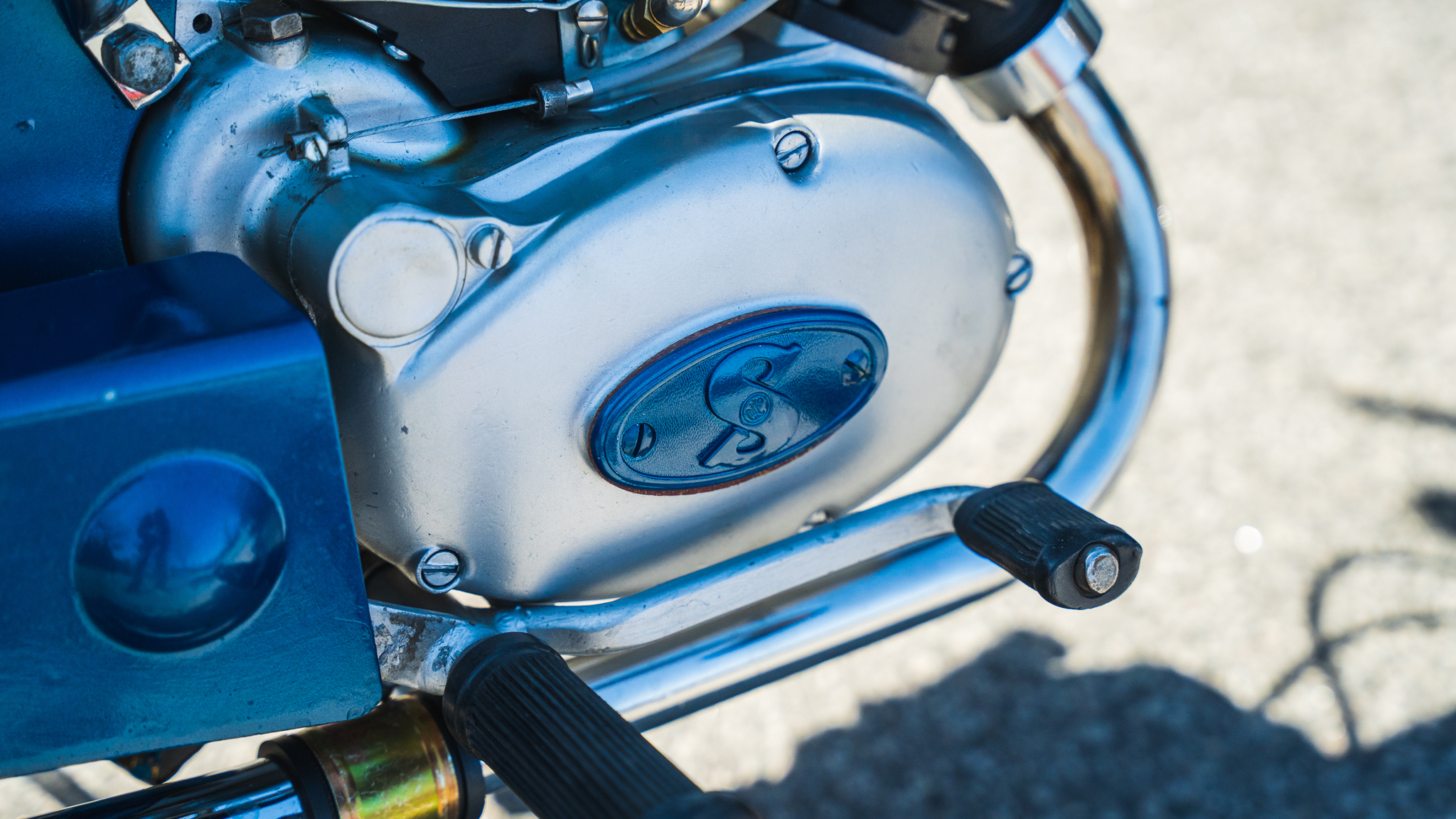 Image of Crescent Compact 1248 (2) mechanics