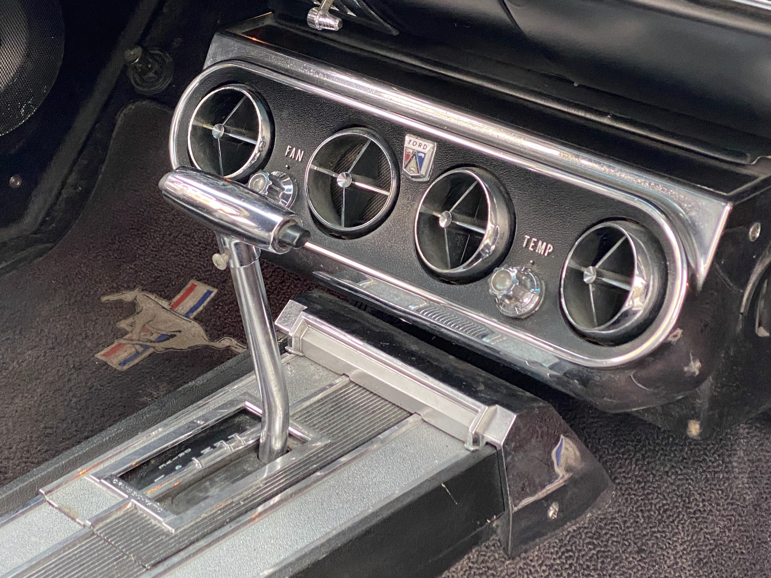 Interior image of 1966 Ford Mustang Fastback GT-clone (43)
