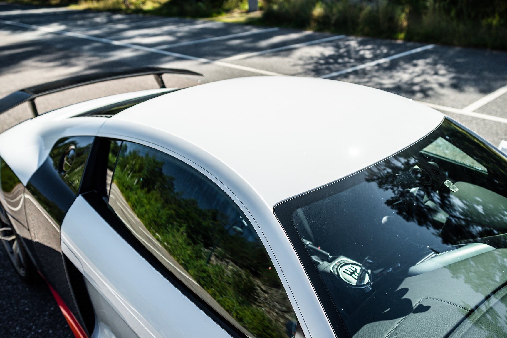 Exterior image of 2008 Audi R8 4.2 V8 Turbo Manuell
