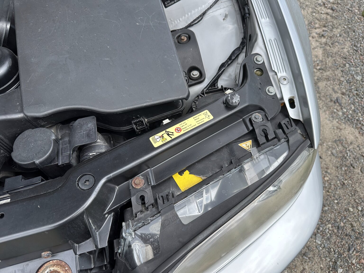 Image of 2005 BMW 330Ci mechanics