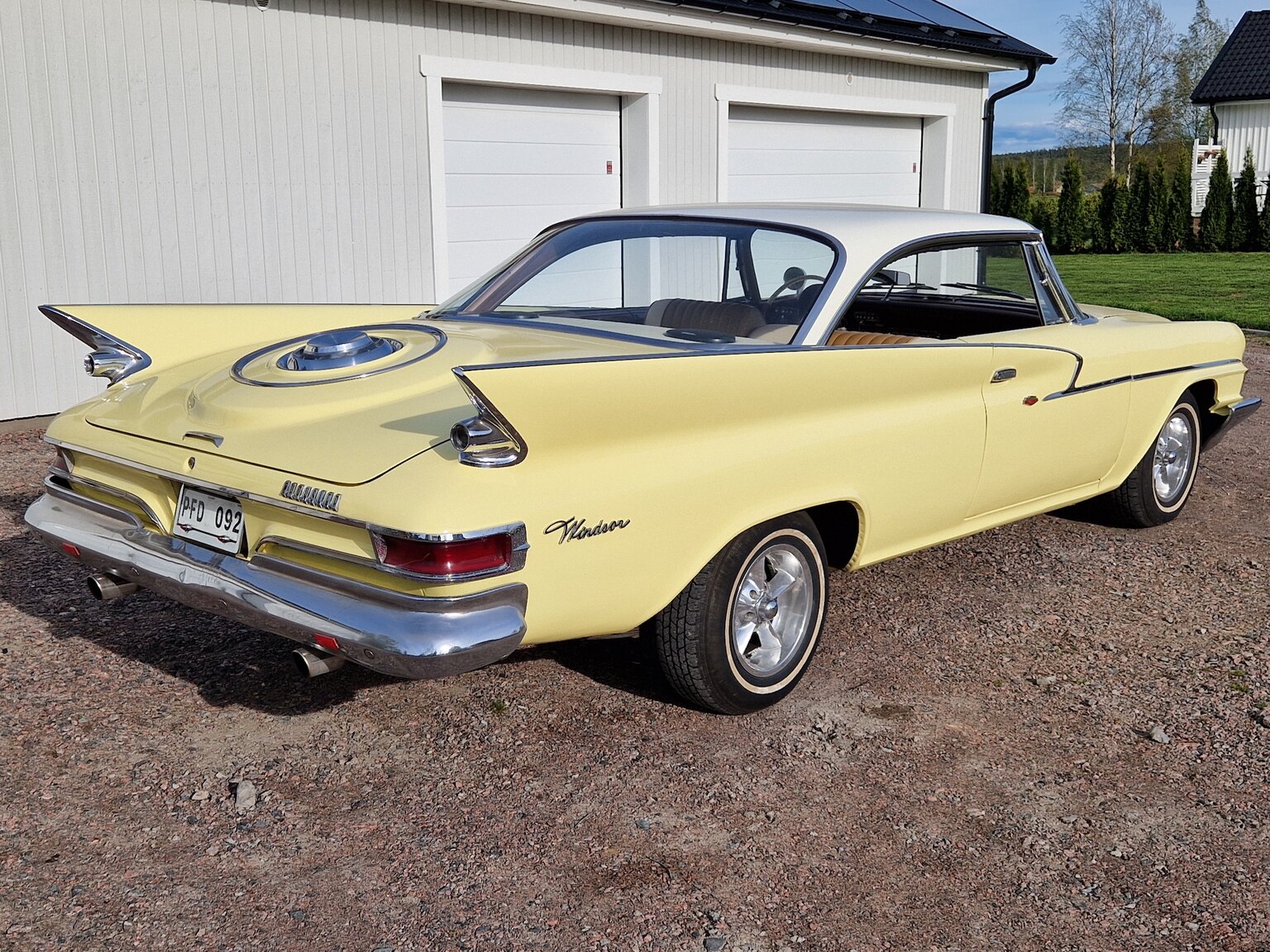 Exteriörbild på 1961 Chrysler Windsor Coupé