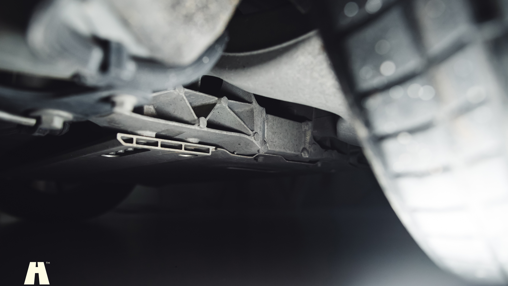 Image of 2019 Aston Martin DB11 AMR (35) mechanics