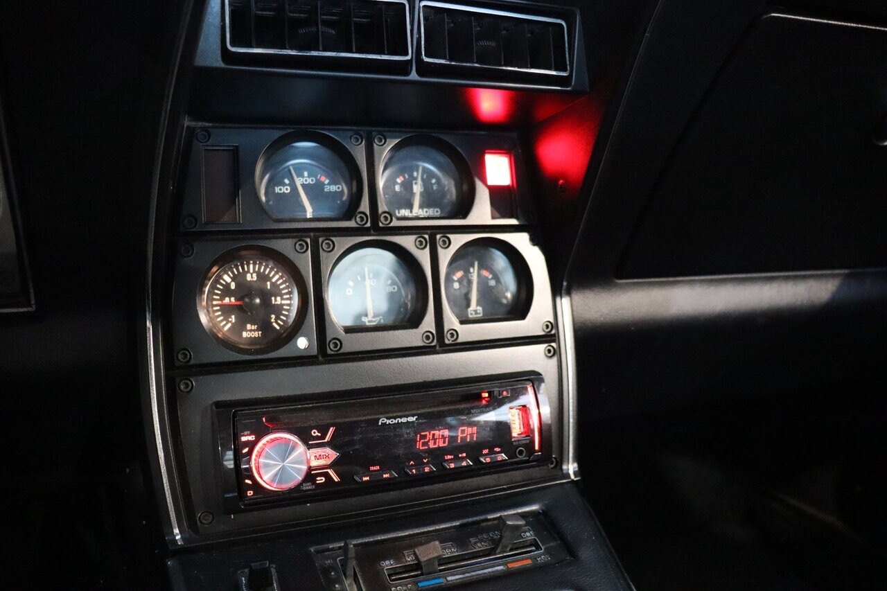 Interior image of 1975 Chevrolet Corvette Stingray 
