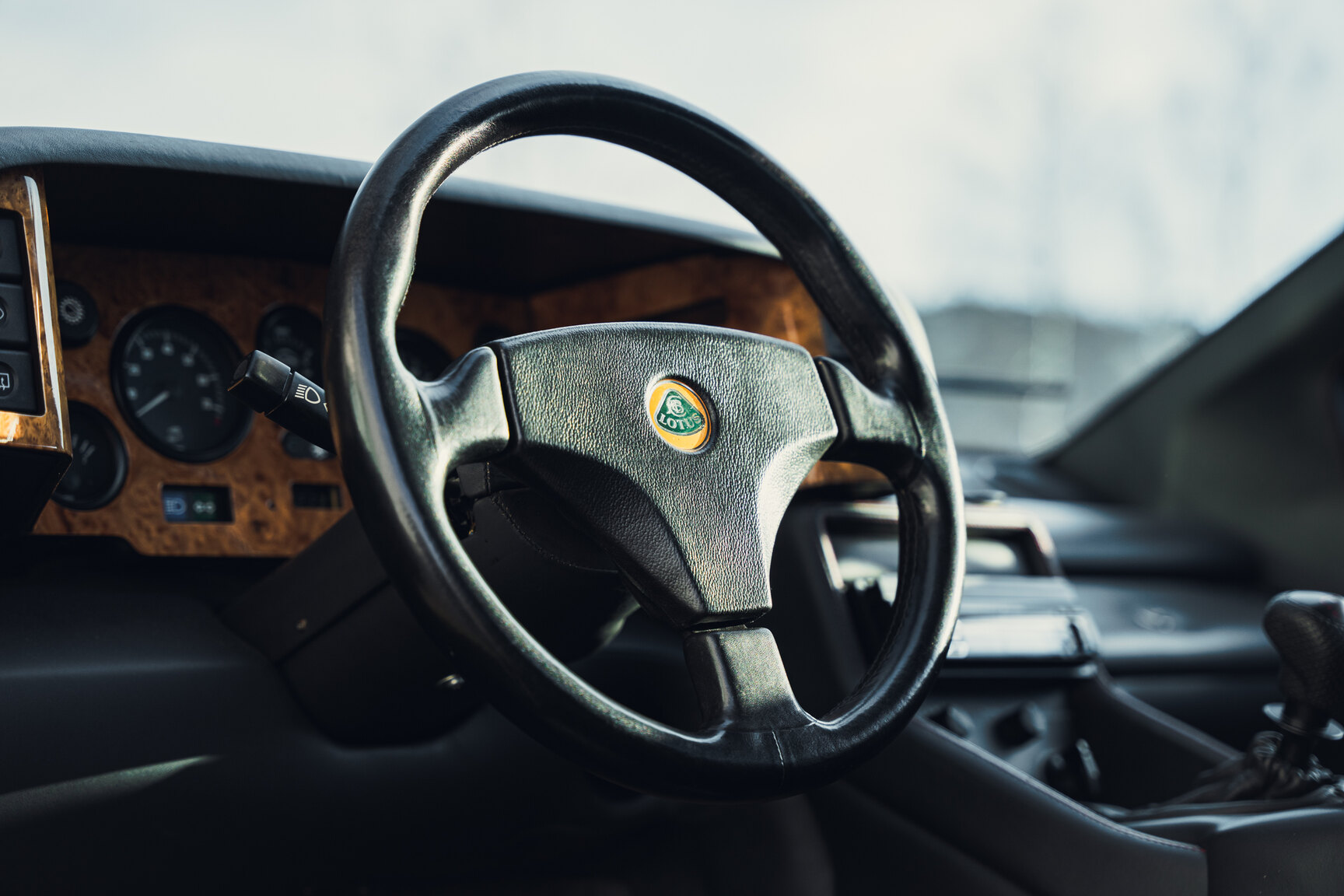 Interior image of 1989 Lotus Esprit Turbo SE