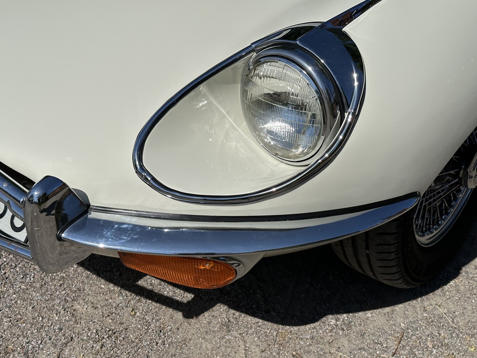 Exterior image of 1969 Jaguar E-Type