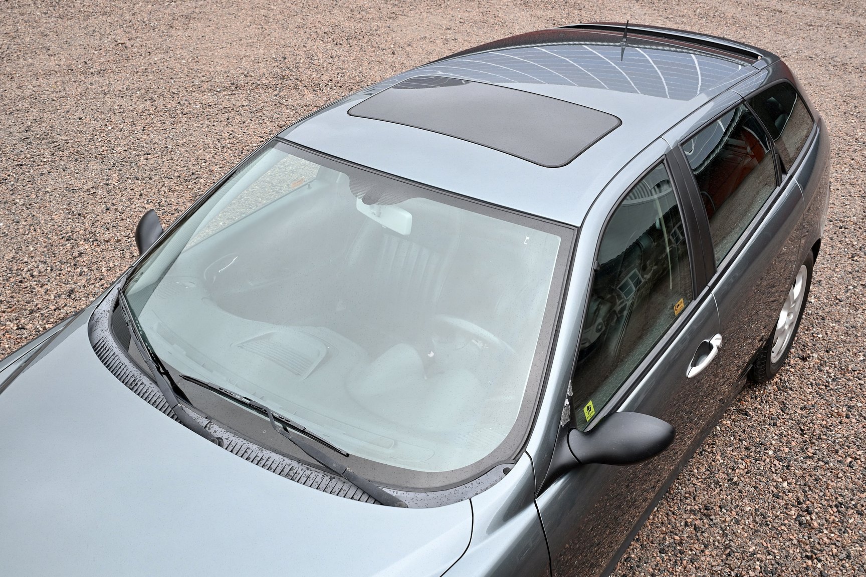 Exteriörbild på 2000 Alfa Romeo 156 Sportwagon TS Selespeed Distinctive
