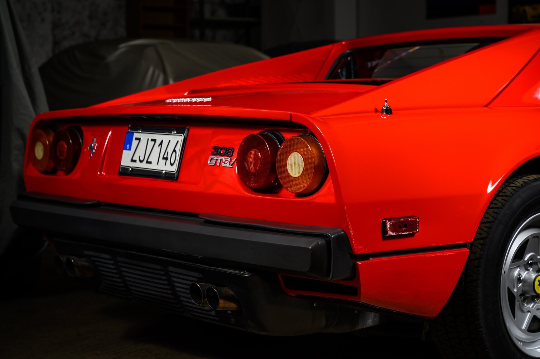 Exteriörbild på 1982 Ferrari 308 GTSI