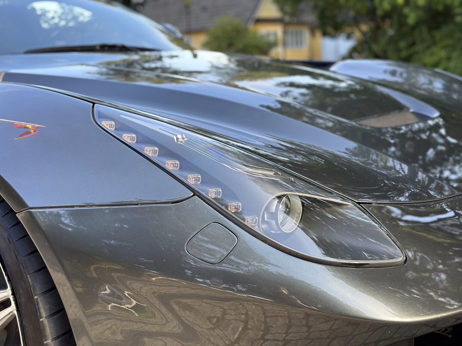 Exteriörbild på 2013 Ferrari F12 Berlinetta