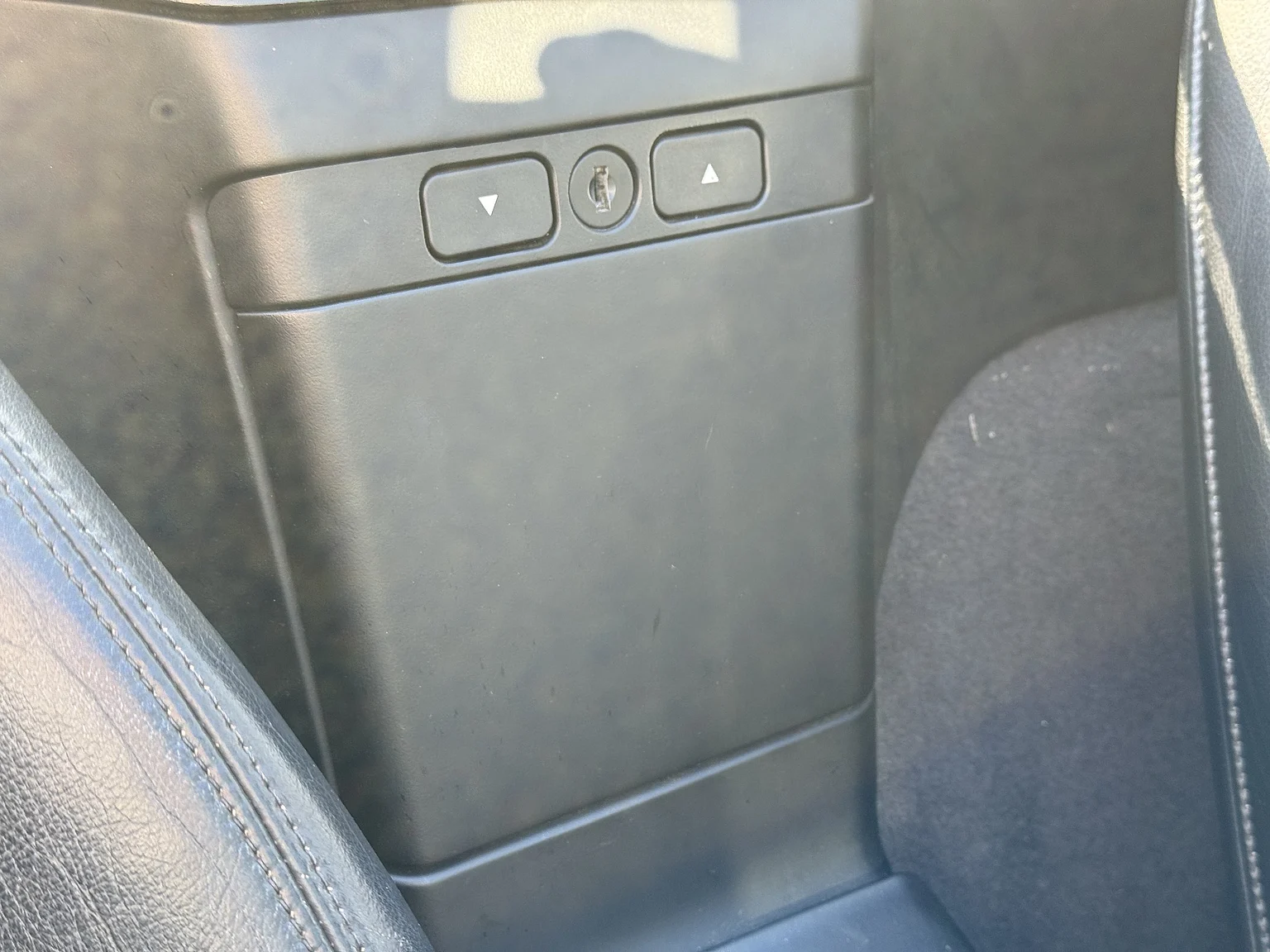 Interior image of 1996 BMW Z3 1.8 Z3 (30)