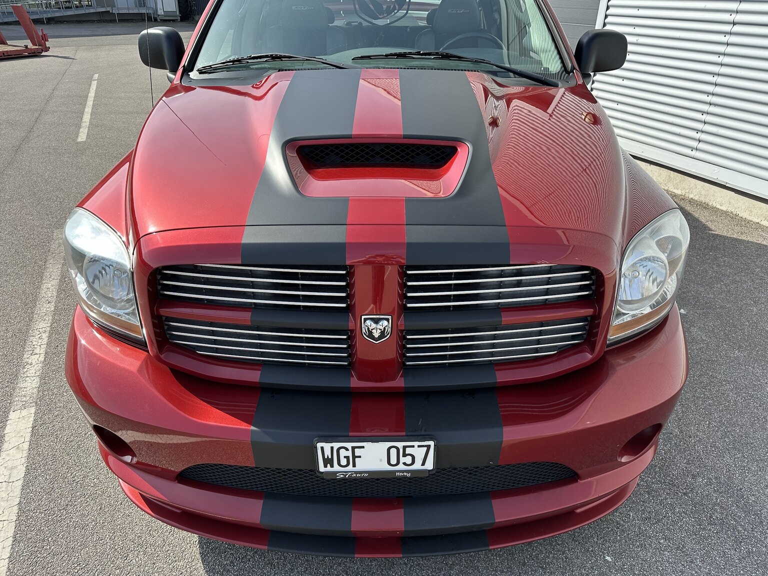 Aussenfoto 2006 Dodge Ram SRT10