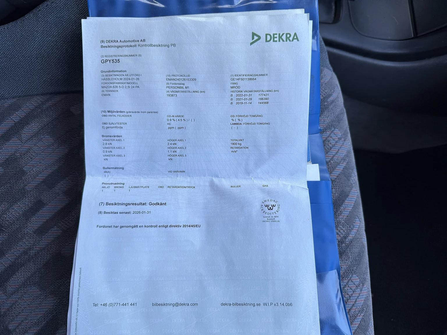 Documentation for 1992 Mazda 626 Hatchback 2.5 V6 Automatic (4)