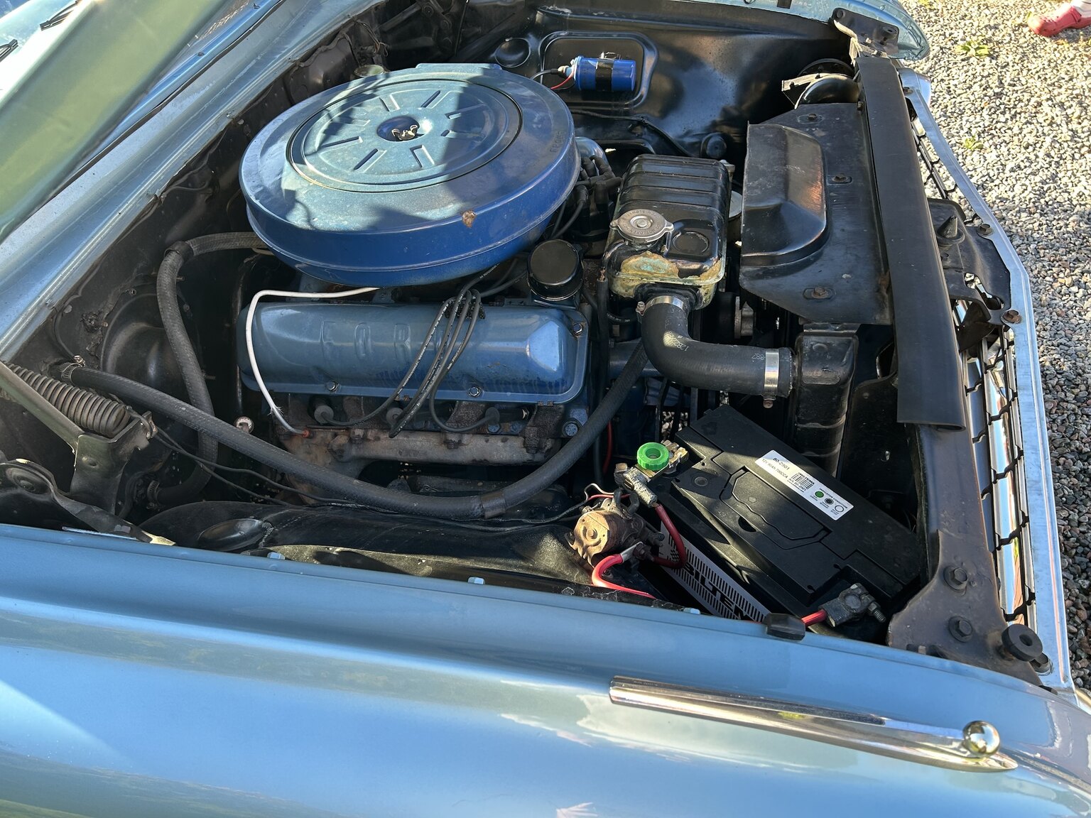 Image of 1962 Ford Galaxie 500 XL Sunliner mechanics