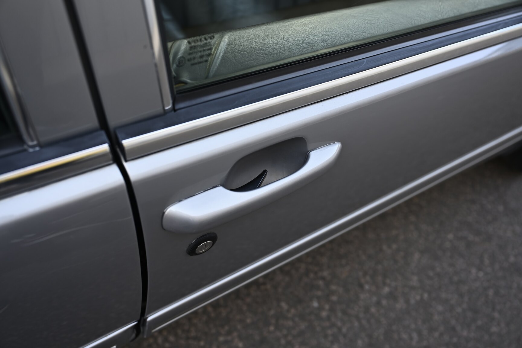 Exterior image of 1996 VOLVO 960 Executive